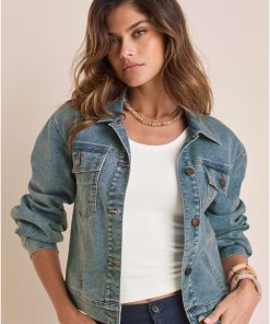 Core Denim Jacket - Light Wash